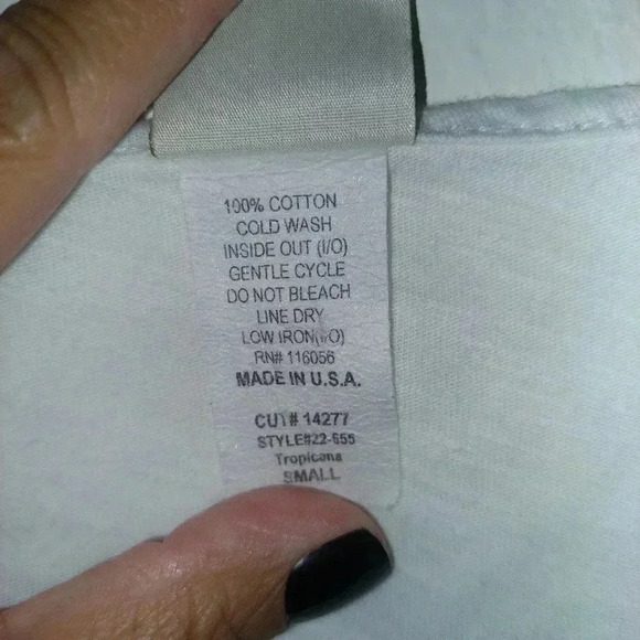 Jess & Jane T-shirt Vacation Safari Animals Embellished Size Small - Picture 6 of 6